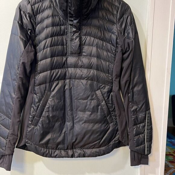Lululemon Womens Down For A Run Pullover Size 6 Running Outdoor 1/3 Zip - Picture 3 of 12